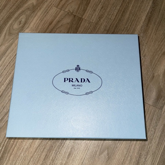 (9 1/2) Prada Boots (Calzature Donna) - Picture 5 of 8